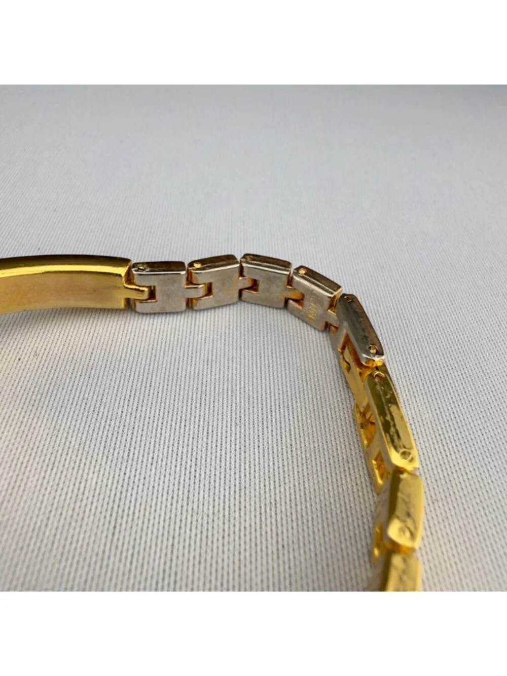 Vintage Rhinestone Gold Tone Womens Bracelet Watch Collezio Works New Battery